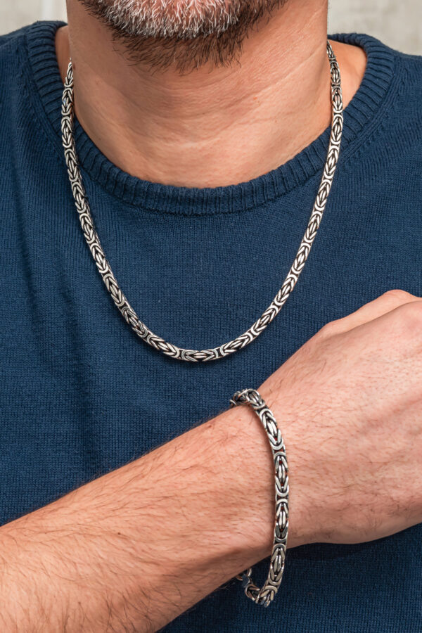 Necklace 1